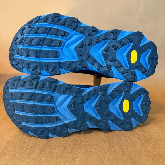 Altra Mont Blanc - Picture 5 of 9